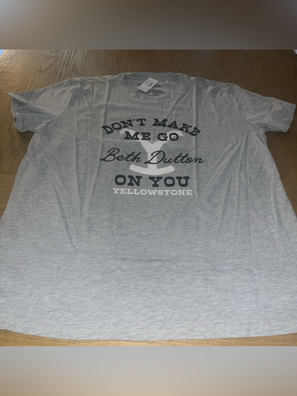 Yellowstone Beth Dutton Graphic Tee Heather Gray Short Sleeve T-Shirt Women’s XL